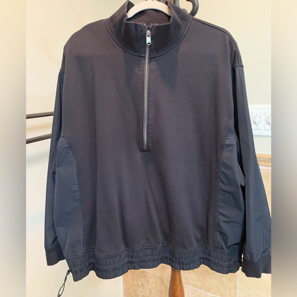 Women's black pull over